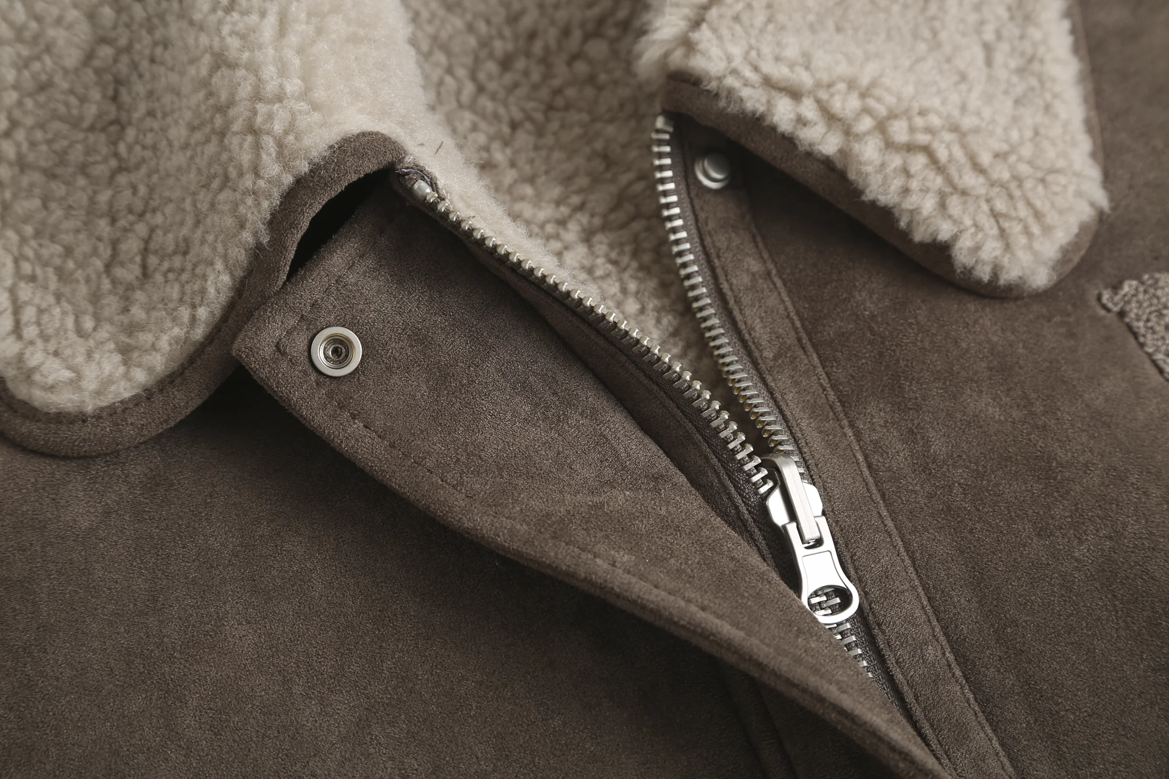 Hudson Women's UGG Shearling Jacket product detail 5 image